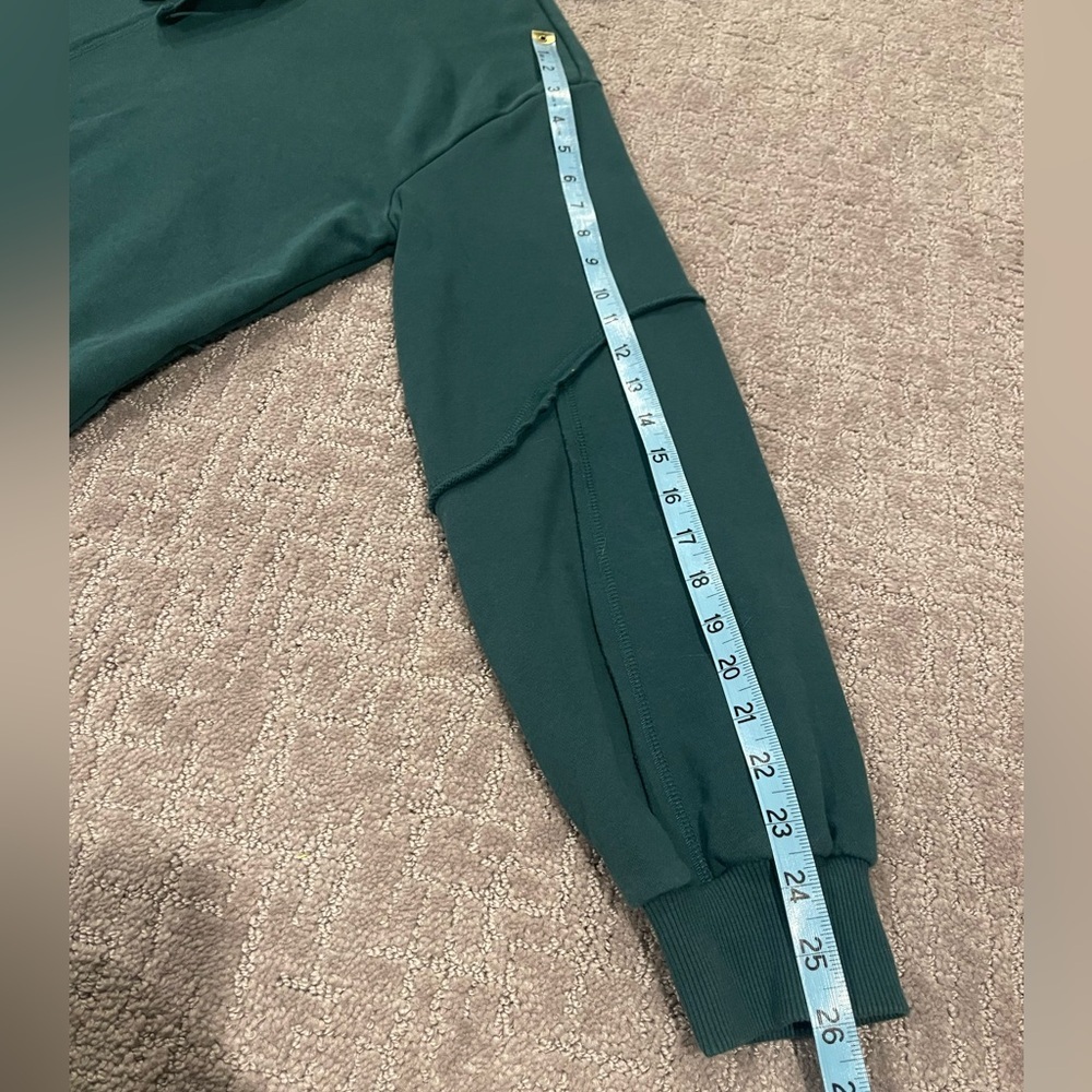 Sweaty Betty Revive Hoodie In Deep Emerald Green, Relaxed Fit, Ribbed Details, 8 - Picture 13 of 16